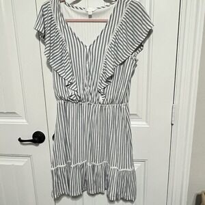 LC Lauren Conrad V-Neck Ruffle‎ Mini Dress Women's M Chambray Stripe